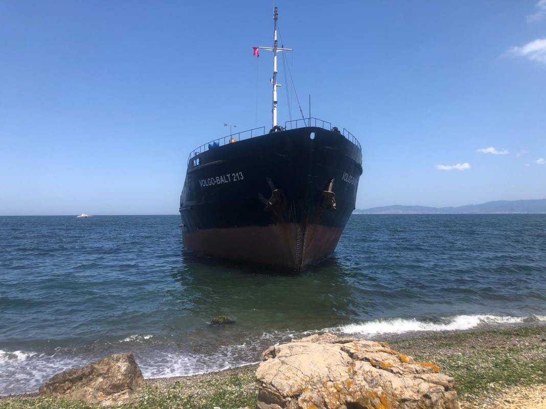 Mudanya'da karaya oturan kargo gemisi kurtarıldı - Resim: 24